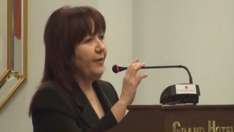 20Φεβ2018 – Μάθε τι παίζει – Ευαγγελία Καλαϊτζή