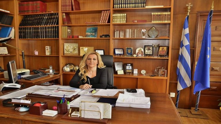 06Μαρ2018 – Μάθε τι παίζει – Δωροθέα Κολυνδρίνη