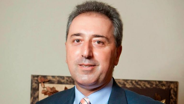 22Μαρ2018 – Μάθε τι παίζει – Θεοδόσης Μπακογλίδης