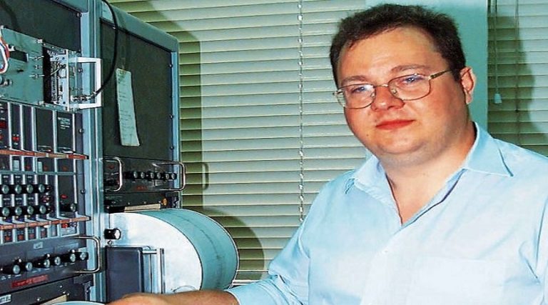 13Σεπ2018 – Μάθε τι παίζει –  Κώστας Παπαζάχος