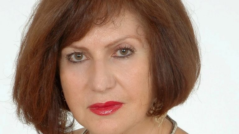 19Δεκ2018 –  Μάθε τι παίζει – Ελένη Πετρίδου