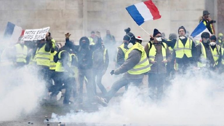 04Δεκ2018 – Μάθε τι παίζει – Γκαμπριέλ Κολέτης