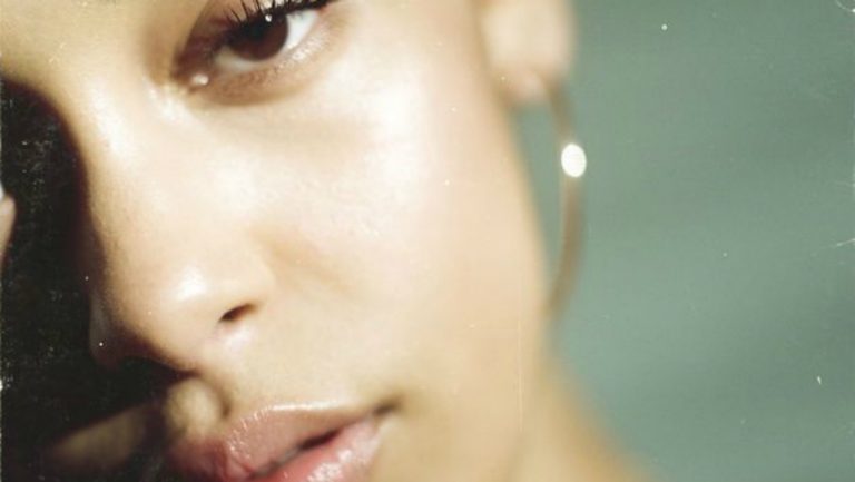 Ακούστε την Jorja Smith και την Moonlight Benjamin το Σάββατο 9 Φεβρουαρίου στις 10μμ