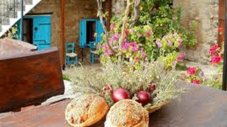 23Απρ2019 –  Μάθε τι παίζει – Καλλιόπη Ξινοπούλου