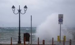 16Ιολ2019 –  Μάθε τι παίζει – Κώστας Εμμανουηλίδης