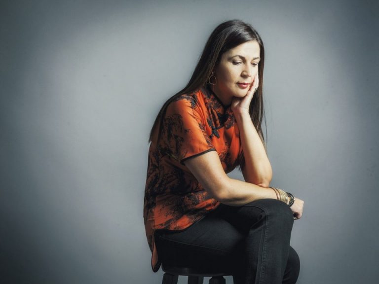 «Με τα πόδια μέχρι την Αλήθεια» 26 Οκτωβρίου η Τασούλα Επτακοίλη στο Δεύτερο Πρόγραμμα της Ελληνικής Ραδιοφωνίας