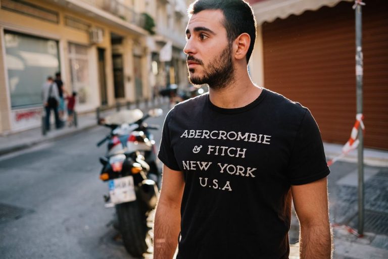 30Νοε2019 “BookFly” Καλεσμένοι:  Ο συγγραφέας Μιχάλης Μαλανδράκης και  η καθηγήτρια του ΕΚΠΑ Χριστίνα Ντουνιά