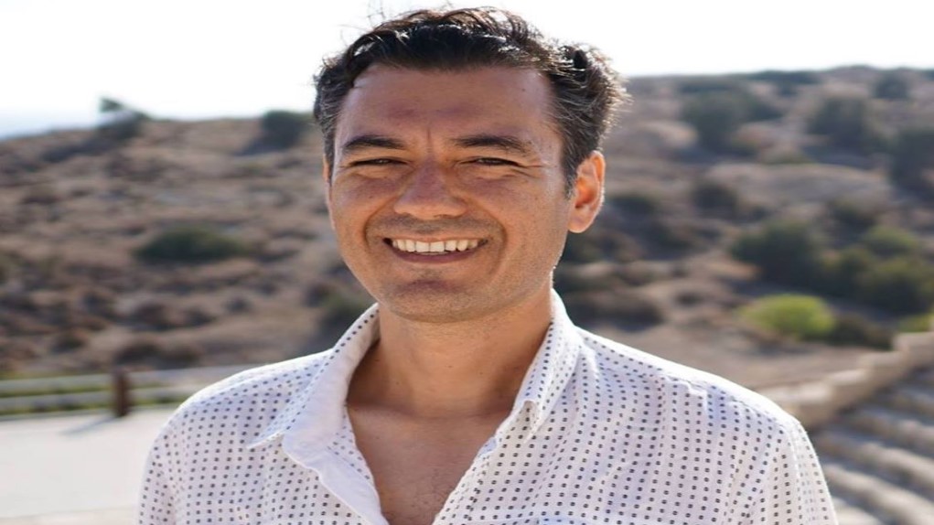 Χρήστος Μακιγιάμα: «Η καθαριότητα των Ιαπώνων κρατάει τον Covid-19 χαμηλά.»