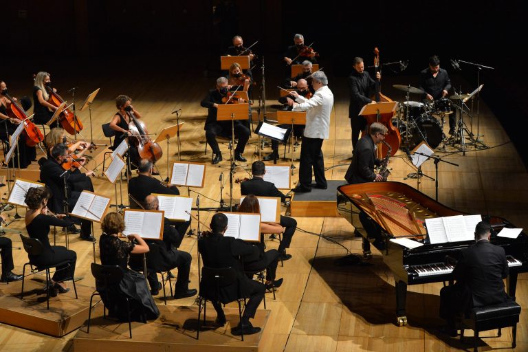 ΤΡΙΤΟ ΠΡΟΓΡΑΜΜΑ «Studio C» Ηχογραφήσεις των Μουσικών Συνόλων της ΕΡΤ Σύμπραξη της Ορχήστρας Σύγχρονης Μουσικής της ΕΡΤ με το Jazz Kουαρτέτο Δημήτρης Τσάκας      Σάββατο 12 Μαρτίου 2022, στις 20:00