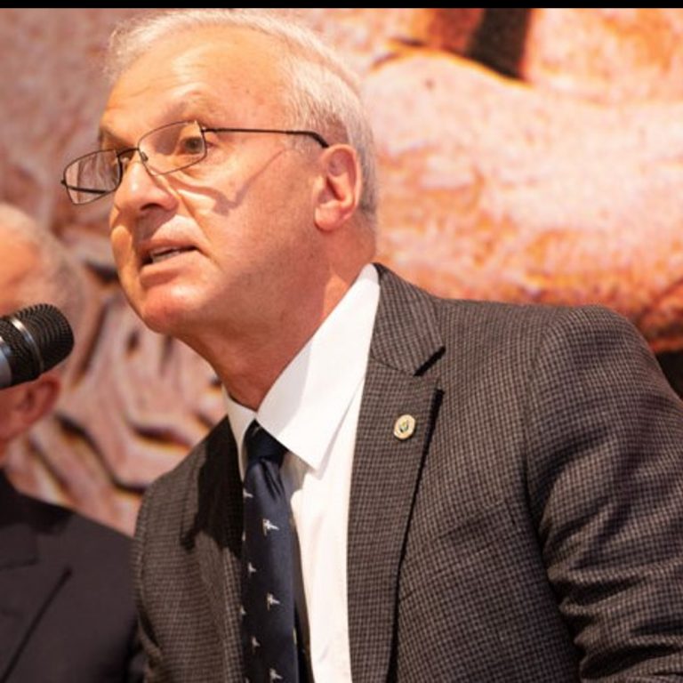 Έλληνες Παντού με τον Θανάση Χούπη | 23.08.2023