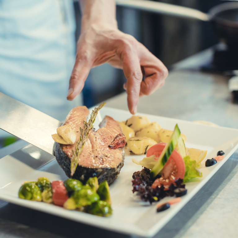 Η Ελλάδα στο Ηνωμένο Βασίλειο: Μαγειρεύοντας στην Αγγλία | 30.06.2024